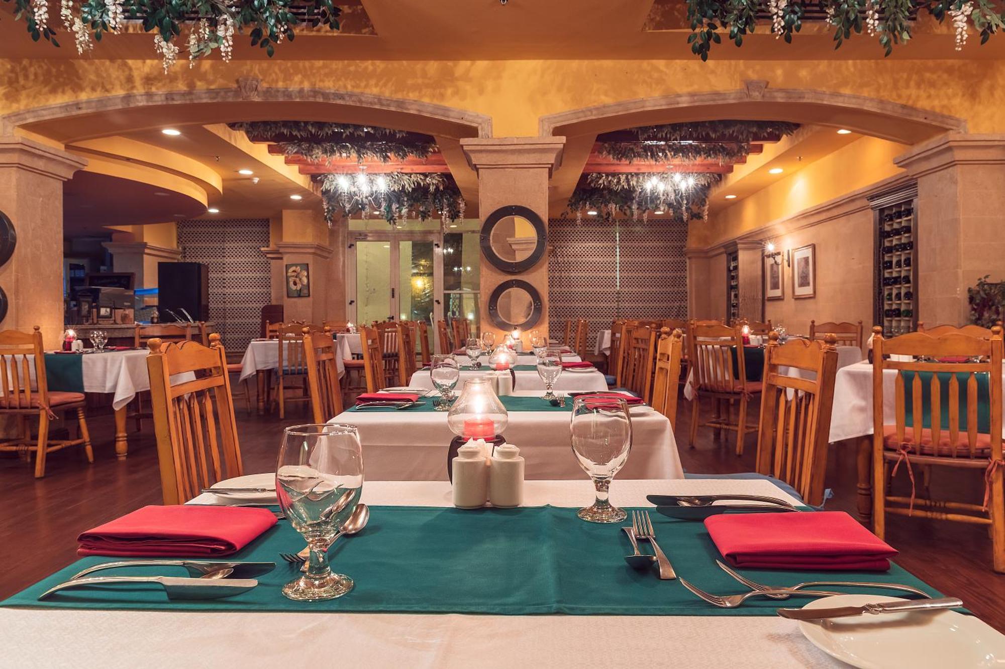Hurghada旧皇宫萨尔哈什度假酒店